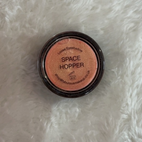New, Peaches & Cream Loose Pigment in shade Space Hopper - Picture 4 of 10
